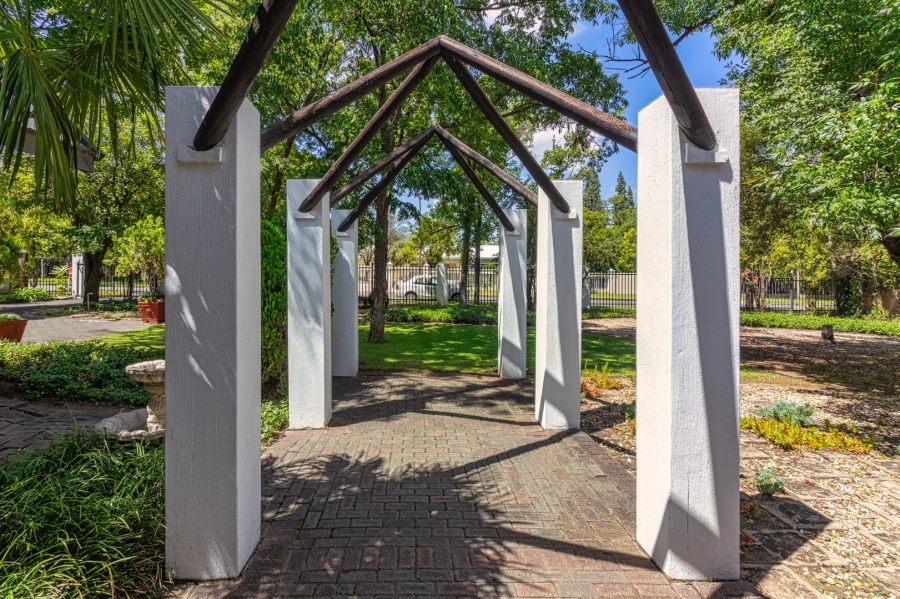 4 Bedroom Property for Sale in Wilgenhof Free State